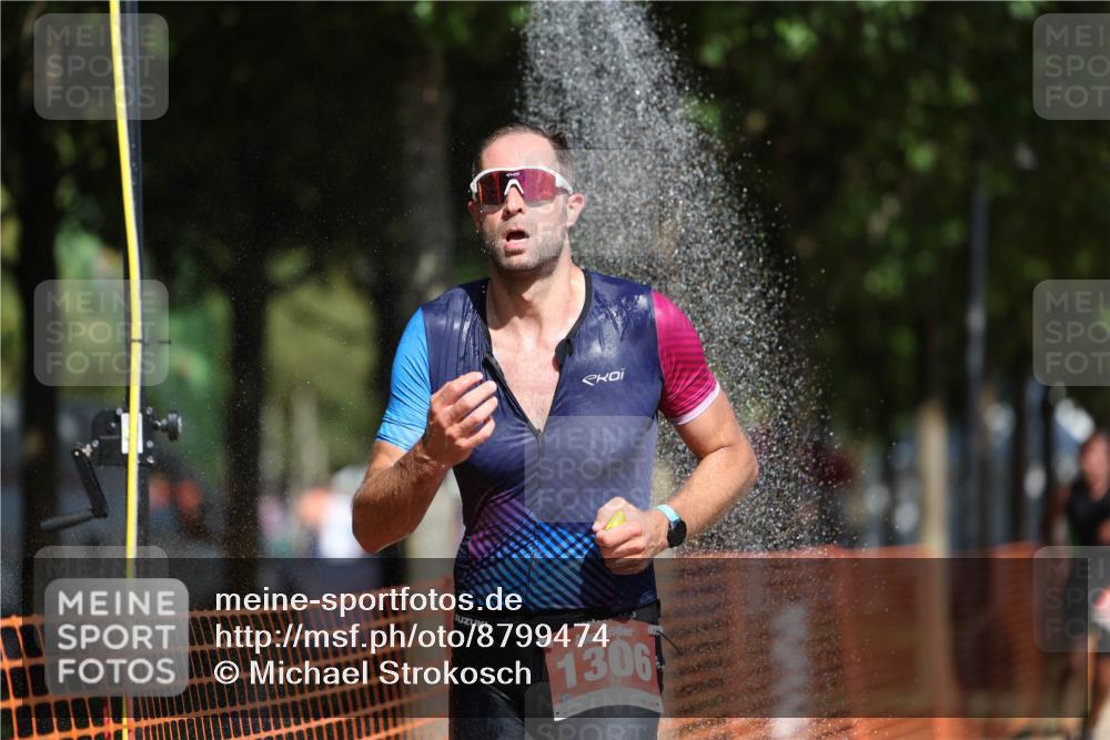 07.09.2025 - 19. Norderstedt Triathlon Michael Strokosch http://msf.ph/oto/8799474 07.09.2025 12:29:18 Laufen 818, 835, 1217, 1306, 1379 meine-sportfotos.de