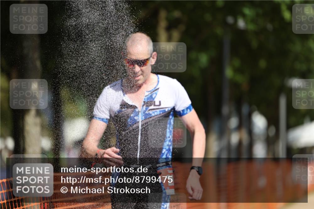 07.09.2025 - 19. Norderstedt Triathlon Michael Strokosch http://msf.ph/oto/8799475 07.09.2025 11:59:39 Laufen 296, 1177, 1383 meine-sportfotos.de