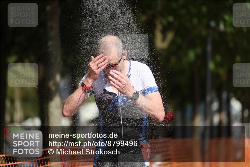 07.09.2025 - 19. Norderstedt Triathlon Michael Strokosch http://msf.ph/oto/8799496 07.09.2025 11:59:39 Laufen 296, 1177, 1383 meine-sportfotos.de