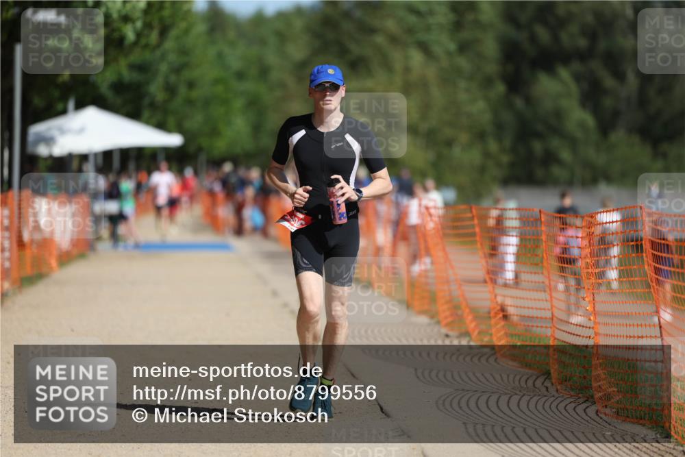 07.09.2025 - 19. Norderstedt Triathlon Michael Strokosch http://msf.ph/oto/8799556 07.09.2025 11:59:52 Laufen 306 meine-sportfotos.de