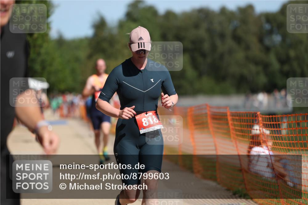 07.09.2025 - 19. Norderstedt Triathlon Michael Strokosch http://msf.ph/oto/8799603 07.09.2025 12:29:24 Laufen 756, 791, 818, 835, 1217 meine-sportfotos.de