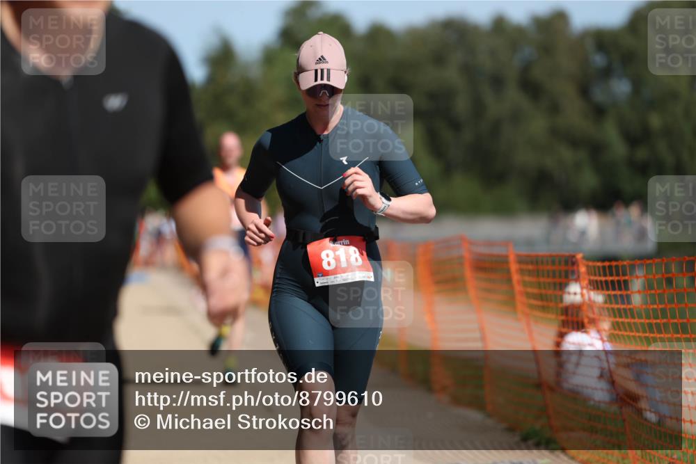 07.09.2025 - 19. Norderstedt Triathlon Michael Strokosch http://msf.ph/oto/8799610 07.09.2025 12:29:24 Laufen 756, 791, 818, 835, 1217 meine-sportfotos.de