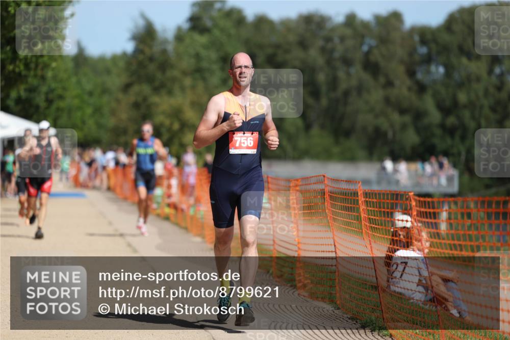 07.09.2025 - 19. Norderstedt Triathlon Michael Strokosch http://msf.ph/oto/8799621 07.09.2025 12:29:26 Laufen 756, 791, 802, 818, 835, 1217 meine-sportfotos.de