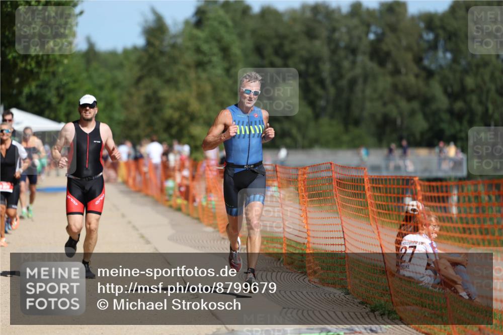07.09.2025 - 19. Norderstedt Triathlon Michael Strokosch http://msf.ph/oto/8799679 07.09.2025 12:29:30 Laufen 186, 756, 791, 802, 1350 meine-sportfotos.de