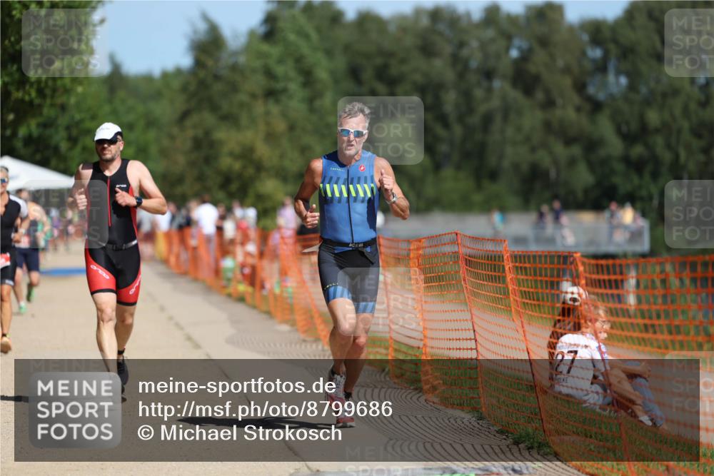 07.09.2025 - 19. Norderstedt Triathlon Michael Strokosch http://msf.ph/oto/8799686 07.09.2025 12:29:30 Laufen 186, 756, 791, 802, 1350 meine-sportfotos.de