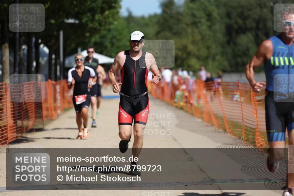 07.09.2025 - 19. Norderstedt Triathlon Michael Strokosch http://msf.ph/oto/8799723 07.09.2025 12:29:31 Laufen 186, 756, 791, 802, 1350, 1351 meine-sportfotos.de