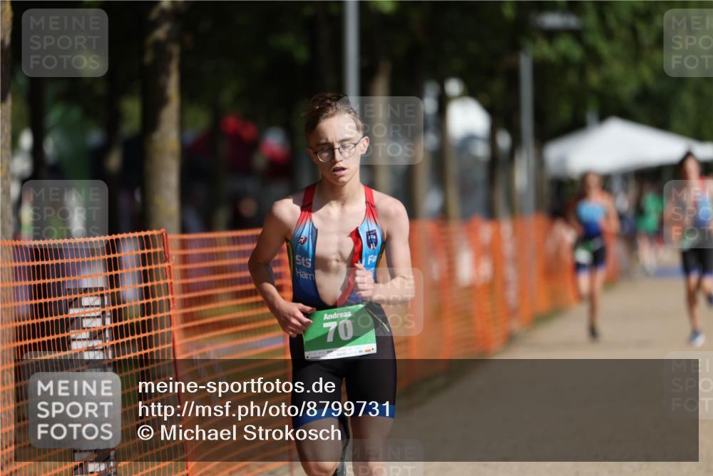 07.09.2025 - 19. Norderstedt Triathlon Michael Strokosch http://msf.ph/oto/8799731 07.09.2025 10:56:16 Laufen 70, 76, 102, 682 meine-sportfotos.de