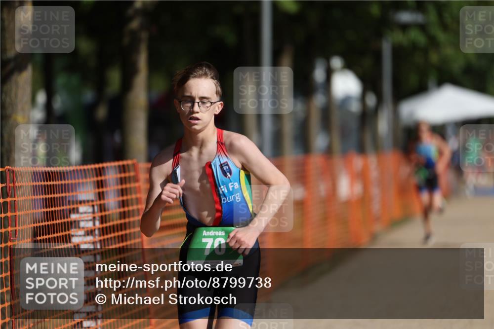 07.09.2025 - 19. Norderstedt Triathlon Michael Strokosch http://msf.ph/oto/8799738 07.09.2025 10:56:16 Laufen 70, 76, 102, 682 meine-sportfotos.de