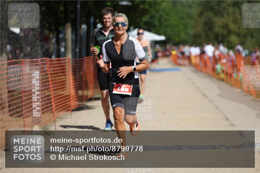 07.09.2025 - 19. Norderstedt Triathlon Michael Strokosch http://msf.ph/oto/8799778 07.09.2025 12:29:35 Laufen 186, 791, 802, 1350, 1351 meine-sportfotos.de