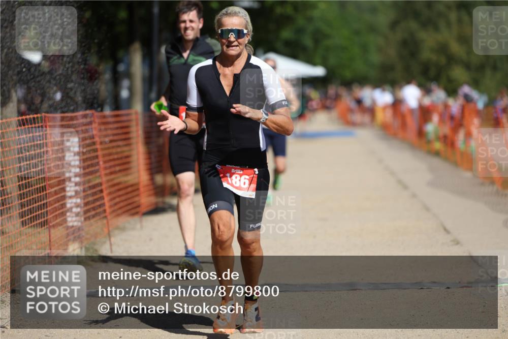 07.09.2025 - 19. Norderstedt Triathlon Michael Strokosch http://msf.ph/oto/8799800 07.09.2025 12:29:35 Laufen 186, 791, 802, 1350, 1351 meine-sportfotos.de