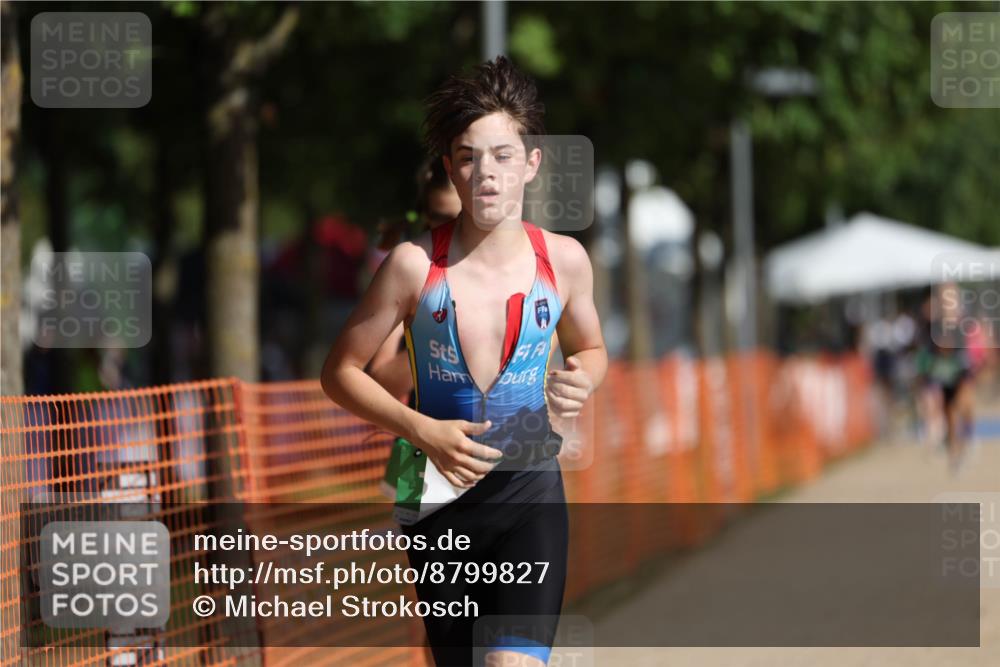 07.09.2025 - 19. Norderstedt Triathlon Michael Strokosch http://msf.ph/oto/8799827 07.09.2025 10:56:21 Laufen 70, 76, 102 meine-sportfotos.de