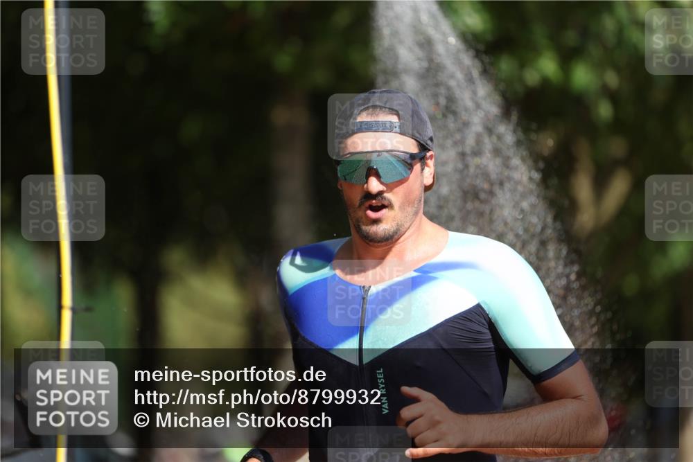 07.09.2025 - 19. Norderstedt Triathlon Michael Strokosch http://msf.ph/oto/8799932 07.09.2025 12:00:26 Laufen 714, 749, 1184 meine-sportfotos.de