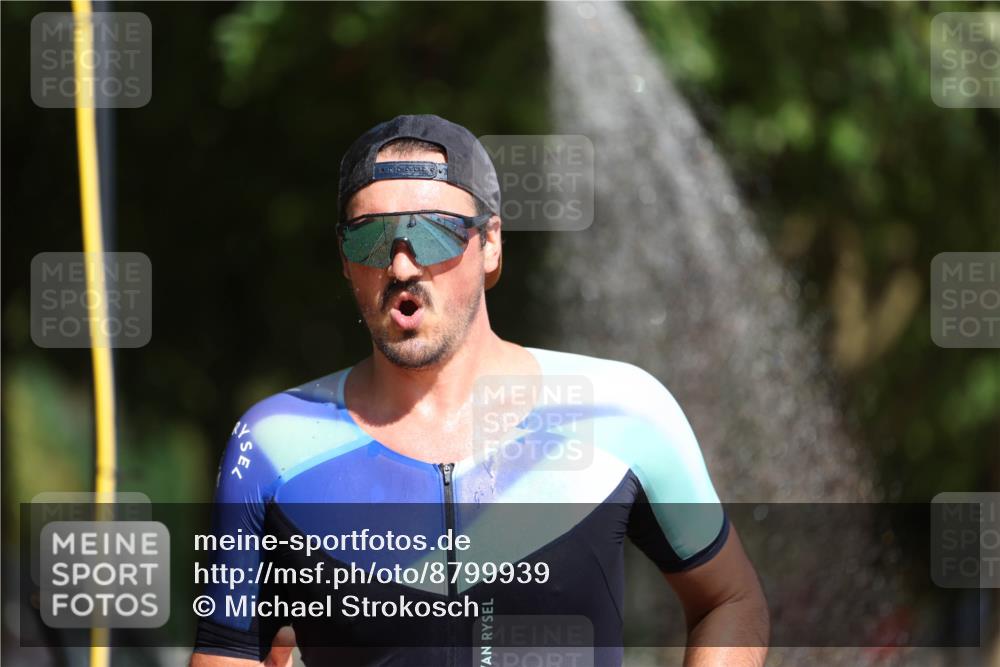 07.09.2025 - 19. Norderstedt Triathlon Michael Strokosch http://msf.ph/oto/8799939 07.09.2025 12:00:27 Laufen 714, 749, 1184 meine-sportfotos.de