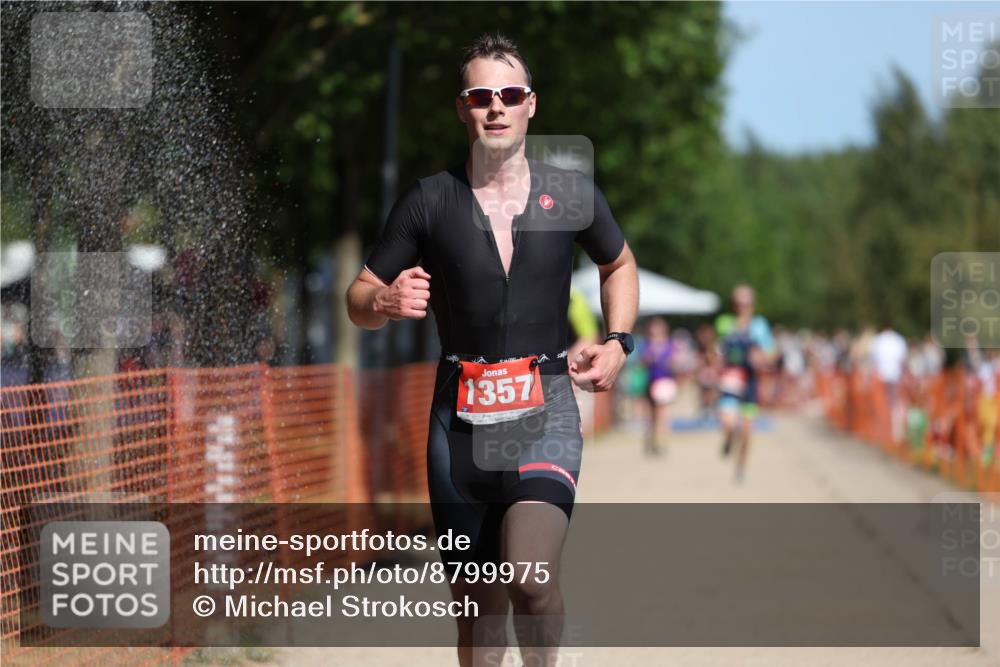 07.09.2025 - 19. Norderstedt Triathlon Michael Strokosch http://msf.ph/oto/8799975 07.09.2025 12:30:00 Laufen 261, 279, 1357 meine-sportfotos.de