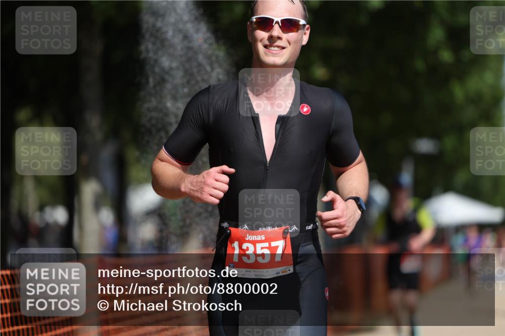 07.09.2025 - 19. Norderstedt Triathlon Michael Strokosch http://msf.ph/oto/8800002 07.09.2025 12:30:00 Laufen 261, 279, 1357 meine-sportfotos.de