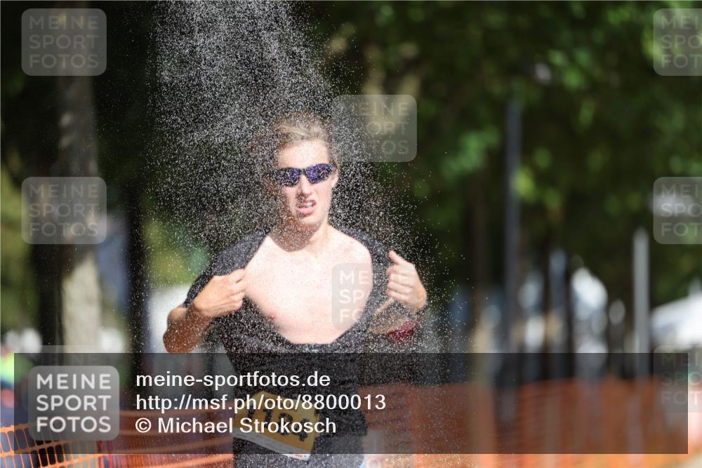 07.09.2025 - 19. Norderstedt Triathlon Michael Strokosch http://msf.ph/oto/8800013 07.09.2025 12:00:30 Laufen 1184 meine-sportfotos.de
