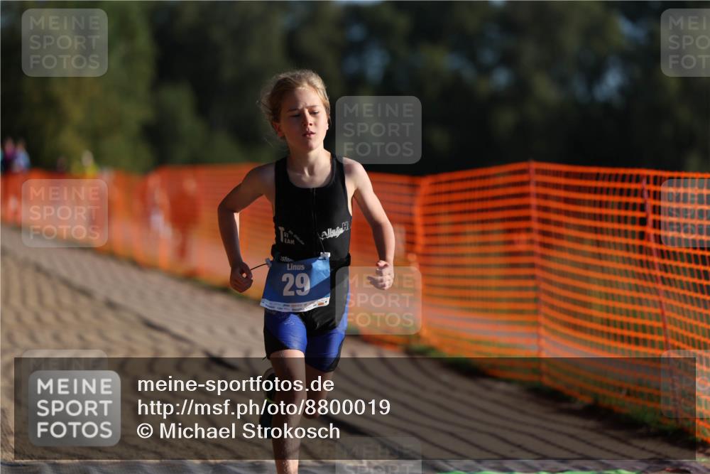 07.09.2025 - 19. Norderstedt Triathlon Michael Strokosch http://msf.ph/oto/8800019 07.09.2025 09:13:33 Laufen 29 meine-sportfotos.de
