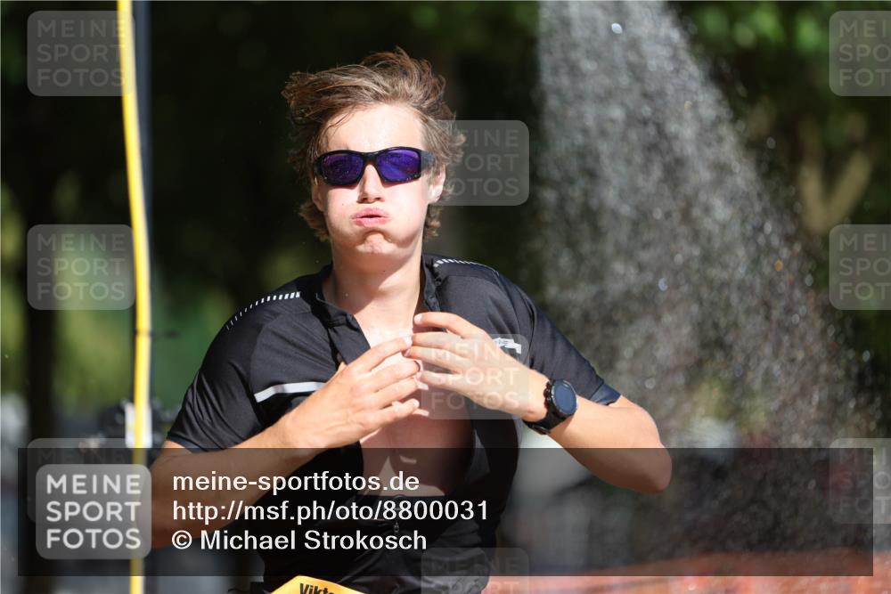 07.09.2025 - 19. Norderstedt Triathlon Michael Strokosch http://msf.ph/oto/8800031 07.09.2025 12:00:31 Laufen 1184 meine-sportfotos.de