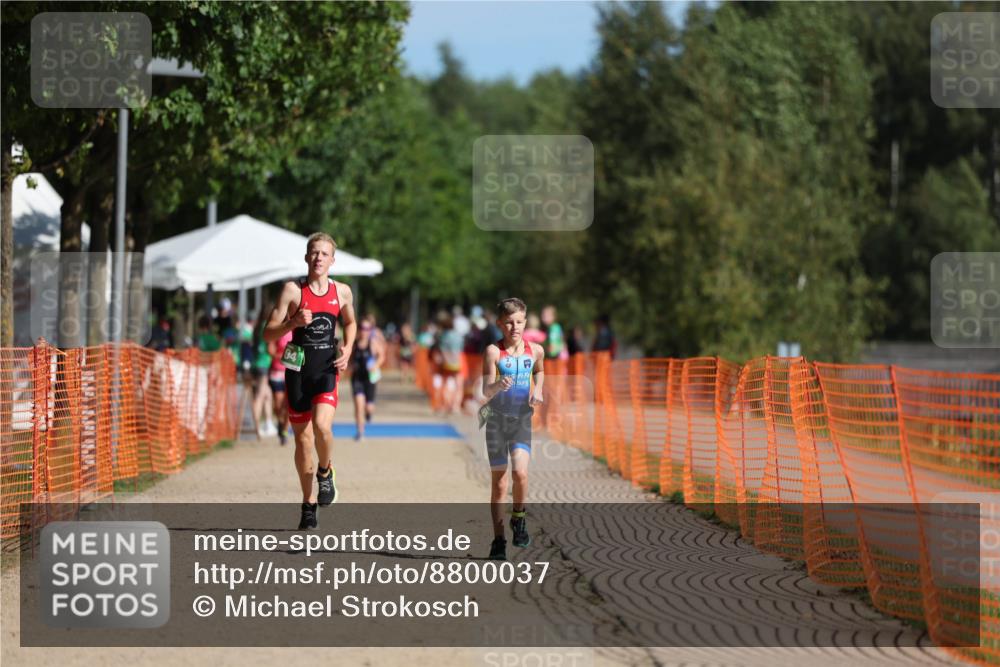 07.09.2025 - 19. Norderstedt Triathlon Michael Strokosch http://msf.ph/oto/8800037 07.09.2025 10:56:46 Laufen 98, 104 meine-sportfotos.de