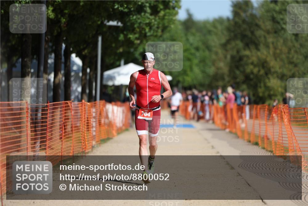 07.09.2025 - 19. Norderstedt Triathlon Michael Strokosch http://msf.ph/oto/8800052 07.09.2025 12:00:38 Laufen 704 meine-sportfotos.de