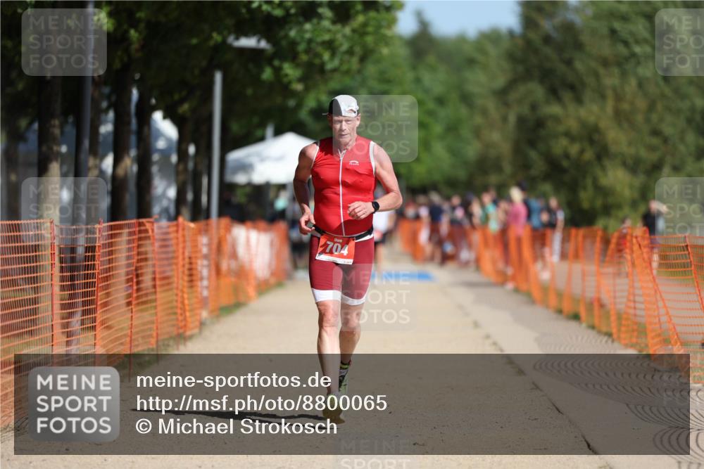 07.09.2025 - 19. Norderstedt Triathlon Michael Strokosch http://msf.ph/oto/8800065 07.09.2025 12:00:39 Laufen 704 meine-sportfotos.de