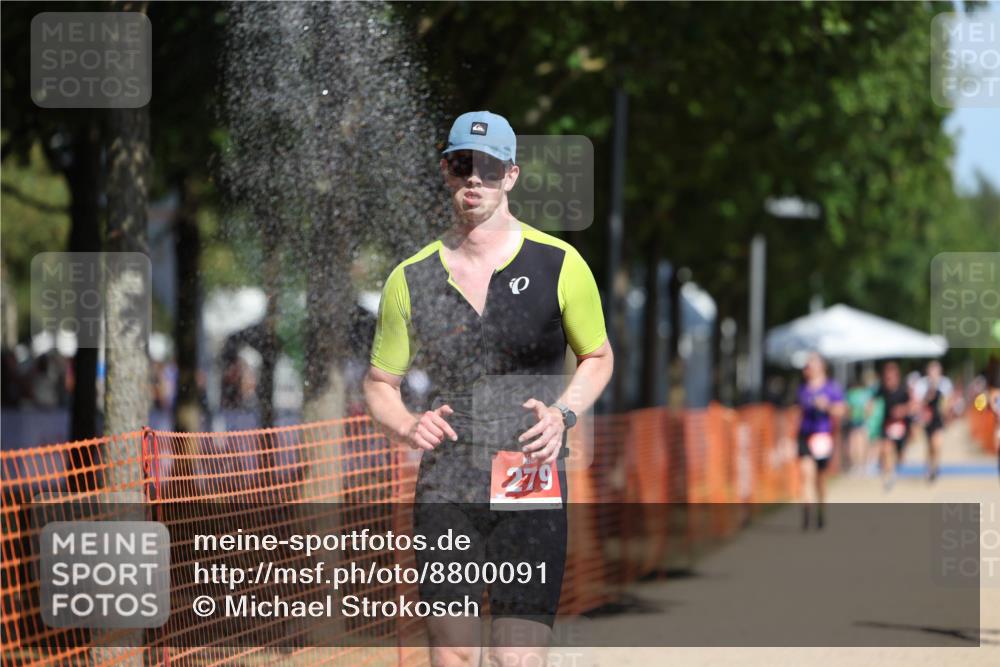 07.09.2025 - 19. Norderstedt Triathlon Michael Strokosch http://msf.ph/oto/8800091 07.09.2025 12:30:04 Laufen 261, 279 meine-sportfotos.de