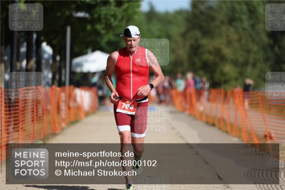 07.09.2025 - 19. Norderstedt Triathlon Michael Strokosch http://msf.ph/oto/8800102 07.09.2025 12:00:40 Laufen 704 meine-sportfotos.de