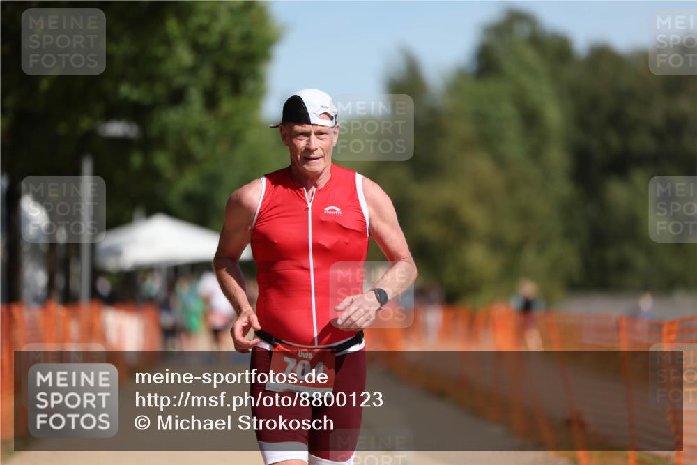07.09.2025 - 19. Norderstedt Triathlon Michael Strokosch http://msf.ph/oto/8800123 07.09.2025 12:00:42 Laufen 704 meine-sportfotos.de