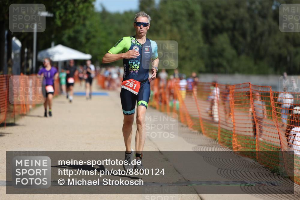 07.09.2025 - 19. Norderstedt Triathlon Michael Strokosch http://msf.ph/oto/8800124 07.09.2025 12:30:06 Laufen 261, 279, 1246 meine-sportfotos.de