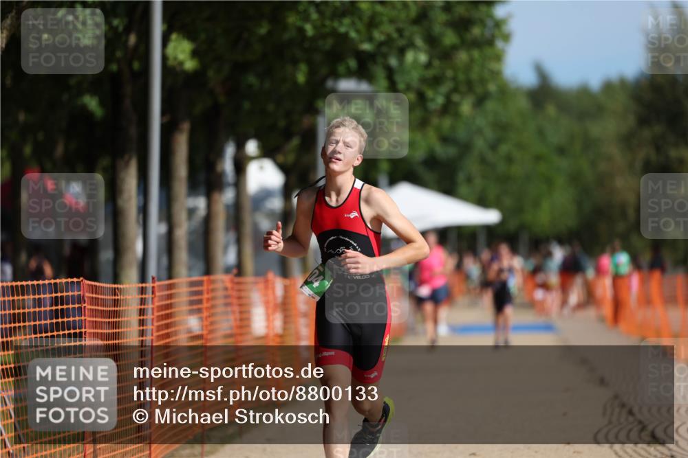 07.09.2025 - 19. Norderstedt Triathlon Michael Strokosch http://msf.ph/oto/8800133 07.09.2025 10:56:50 Laufen 98, 104 meine-sportfotos.de