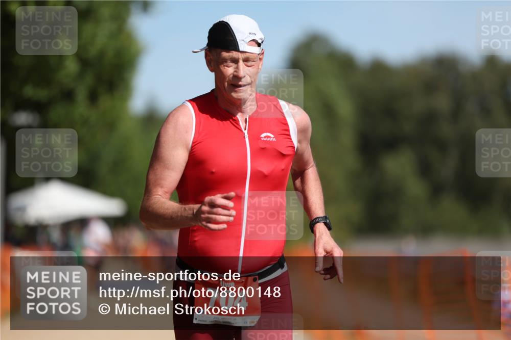 07.09.2025 - 19. Norderstedt Triathlon Michael Strokosch http://msf.ph/oto/8800148 07.09.2025 12:00:43 Laufen 704 meine-sportfotos.de