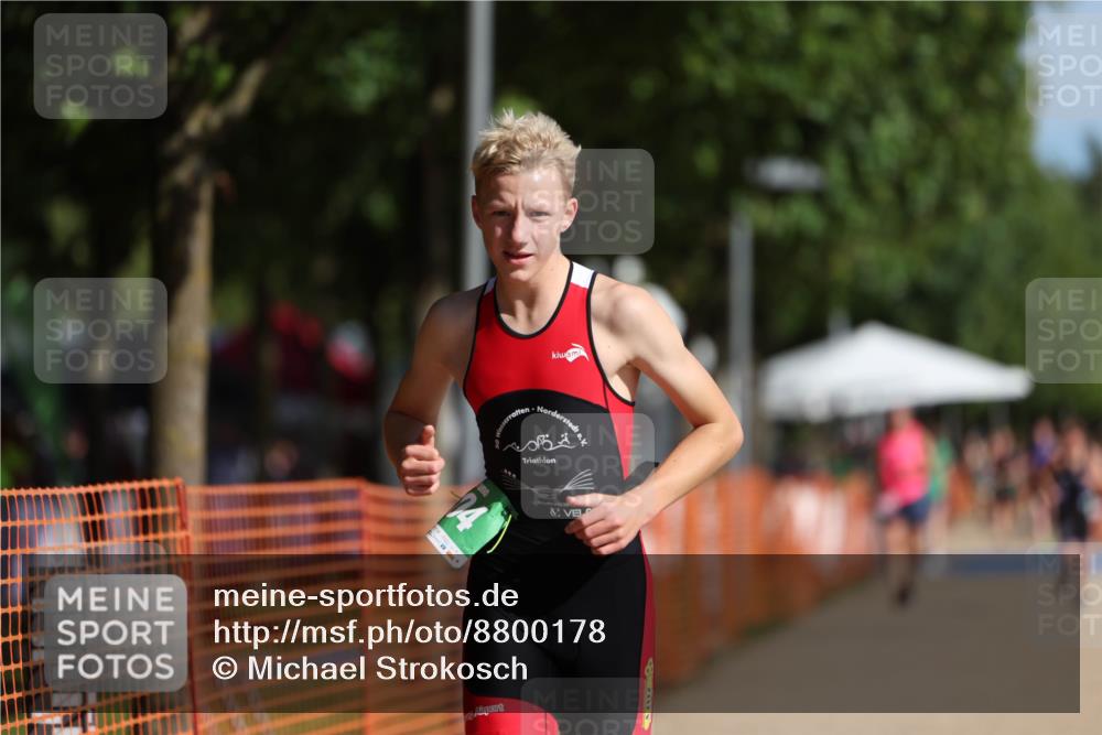07.09.2025 - 19. Norderstedt Triathlon Michael Strokosch http://msf.ph/oto/8800178 07.09.2025 10:56:51 Laufen 98, 104 meine-sportfotos.de