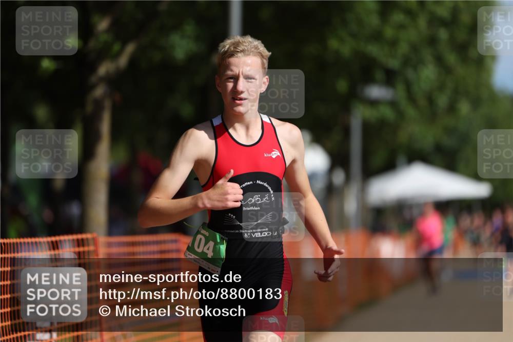 07.09.2025 - 19. Norderstedt Triathlon Michael Strokosch http://msf.ph/oto/8800183 07.09.2025 10:56:52 Laufen 98, 104 meine-sportfotos.de