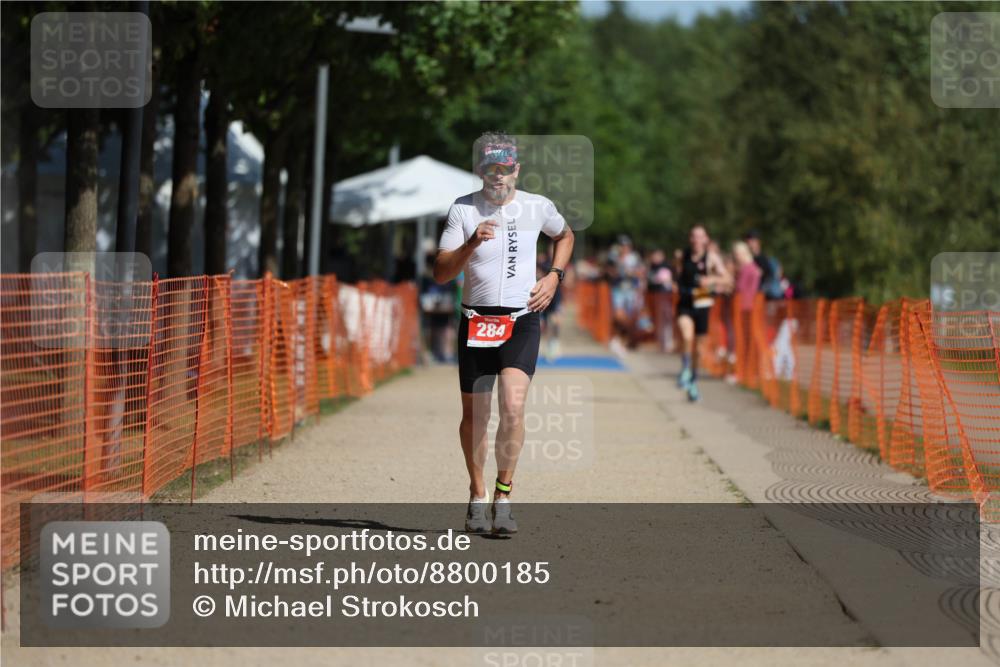 07.09.2025 - 19. Norderstedt Triathlon Michael Strokosch http://msf.ph/oto/8800185 07.09.2025 12:00:51 Laufen 284 meine-sportfotos.de