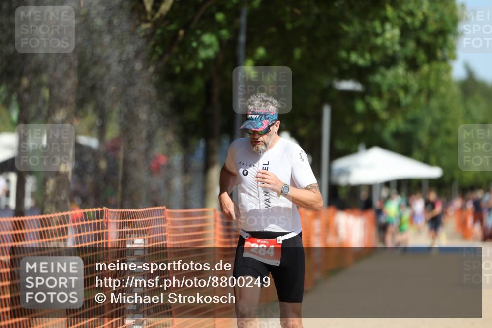 07.09.2025 - 19. Norderstedt Triathlon Michael Strokosch http://msf.ph/oto/8800249 07.09.2025 12:00:53 Laufen 284, 1152 meine-sportfotos.de
