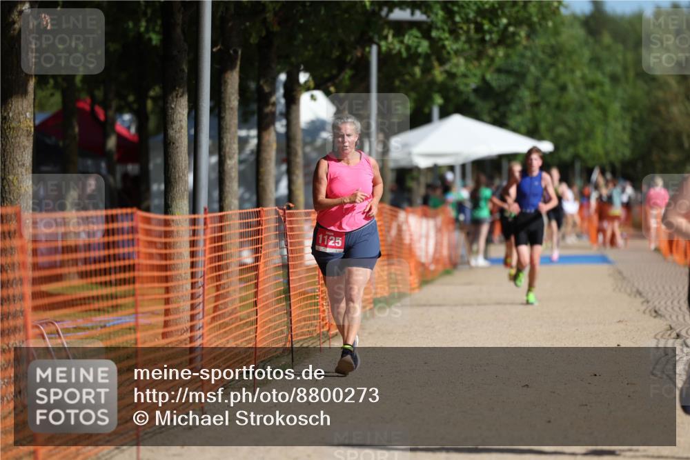 07.09.2025 - 19. Norderstedt Triathlon Michael Strokosch http://msf.ph/oto/8800273 07.09.2025 10:57:02 Laufen 122, 1125 meine-sportfotos.de