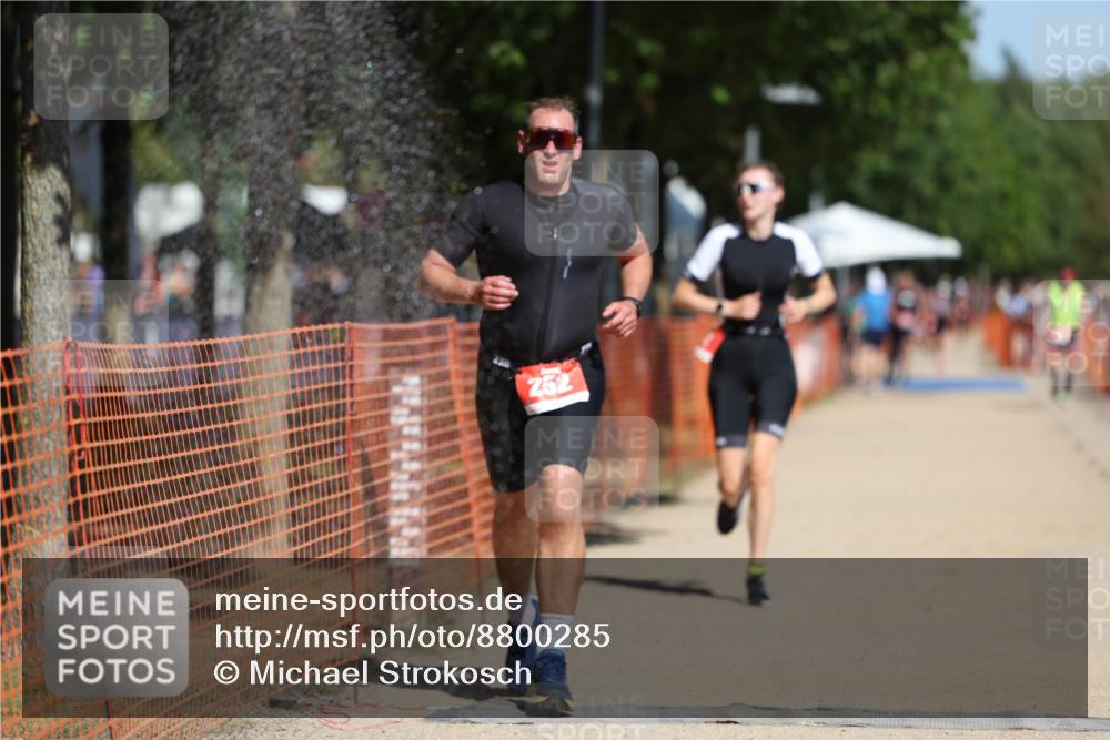 07.09.2025 - 19. Norderstedt Triathlon Michael Strokosch http://msf.ph/oto/8800285 07.09.2025 12:30:17 Laufen 252, 292, 1246 meine-sportfotos.de