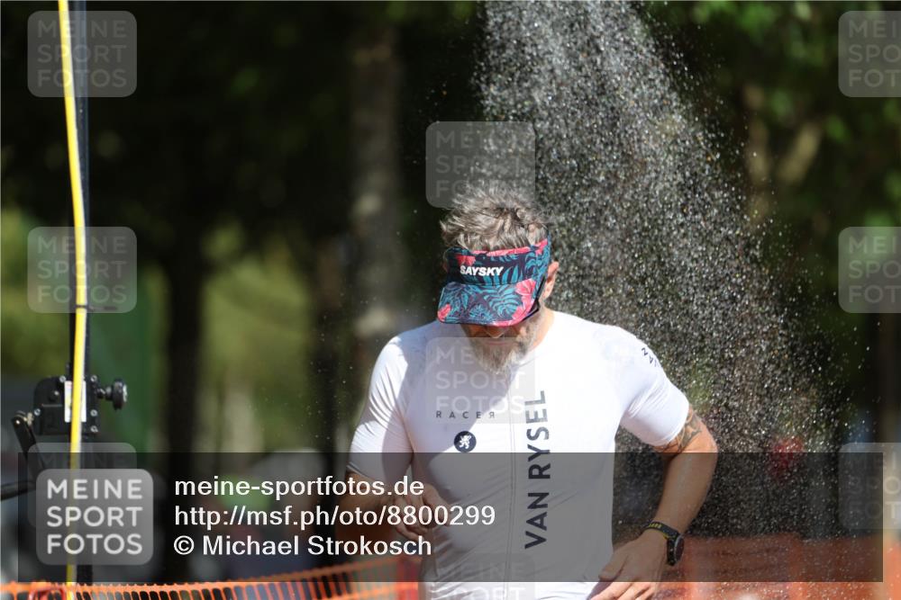 07.09.2025 - 19. Norderstedt Triathlon Michael Strokosch http://msf.ph/oto/8800299 07.09.2025 12:00:55 Laufen 284, 1152 meine-sportfotos.de