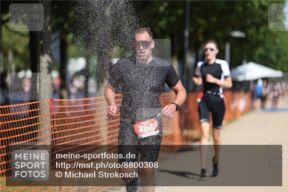 07.09.2025 - 19. Norderstedt Triathlon Michael Strokosch http://msf.ph/oto/8800308 07.09.2025 12:30:18 Laufen 252, 292, 1246 meine-sportfotos.de
