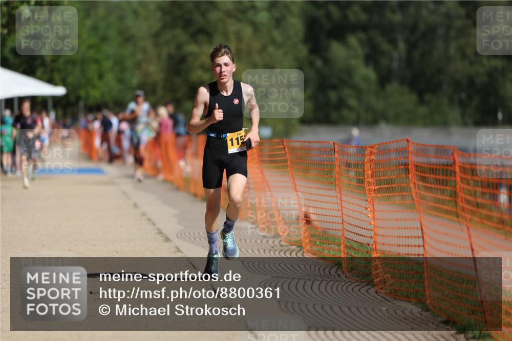 07.09.2025 - 19. Norderstedt Triathlon Michael Strokosch http://msf.ph/oto/8800361 07.09.2025 12:00:58 Laufen 284, 1152 meine-sportfotos.de