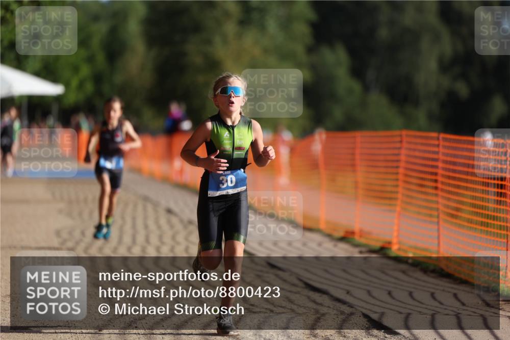 07.09.2025 - 19. Norderstedt Triathlon Michael Strokosch http://msf.ph/oto/8800423 07.09.2025 09:14:06 Laufen 30, 51 meine-sportfotos.de