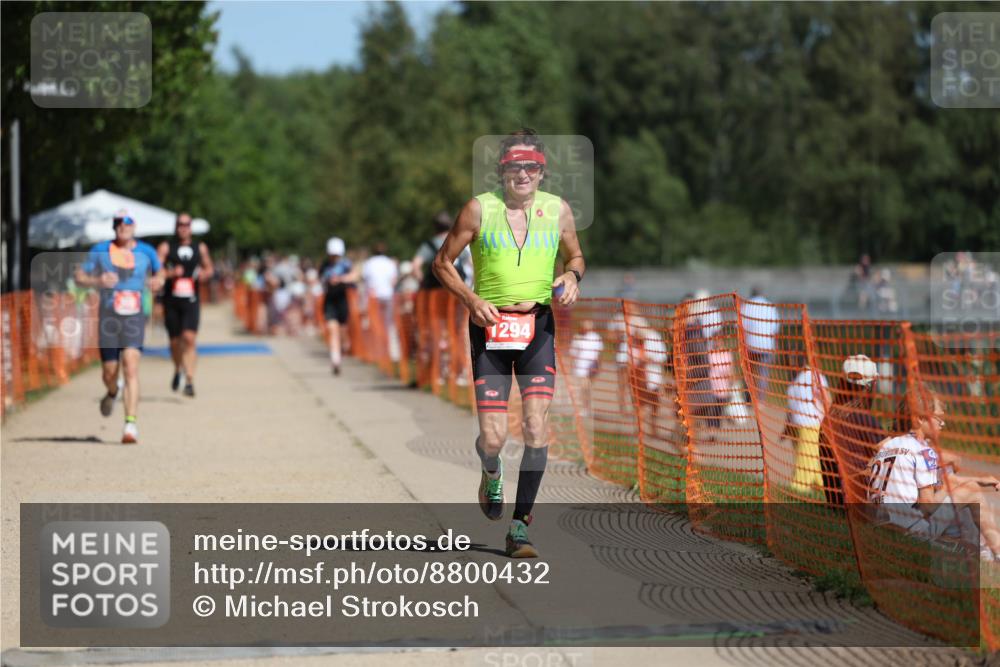 07.09.2025 - 19. Norderstedt Triathlon Michael Strokosch http://msf.ph/oto/8800432 07.09.2025 12:30:30 Laufen 303, 1294 meine-sportfotos.de