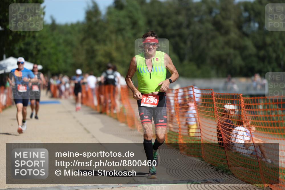 07.09.2025 - 19. Norderstedt Triathlon Michael Strokosch http://msf.ph/oto/8800460 07.09.2025 12:30:31 Laufen 303, 1294 meine-sportfotos.de