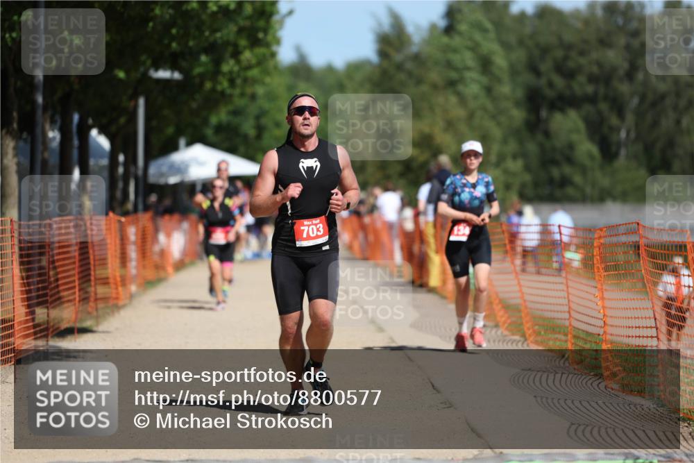 07.09.2025 - 19. Norderstedt Triathlon Michael Strokosch http://msf.ph/oto/8800577 07.09.2025 12:30:39 Laufen 303, 703, 822, 1280, 1343 meine-sportfotos.de