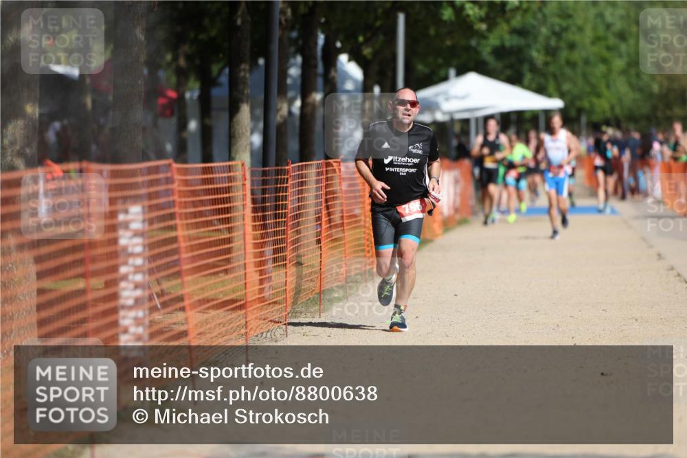 07.09.2025 - 19. Norderstedt Triathlon Michael Strokosch http://msf.ph/oto/8800638 07.09.2025 12:01:13 Laufen 787, 796 meine-sportfotos.de