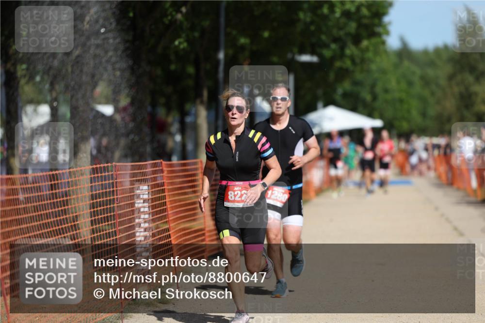 07.09.2025 - 19. Norderstedt Triathlon Michael Strokosch http://msf.ph/oto/8800647 07.09.2025 12:30:45 Laufen 703, 822, 1280, 1343 meine-sportfotos.de