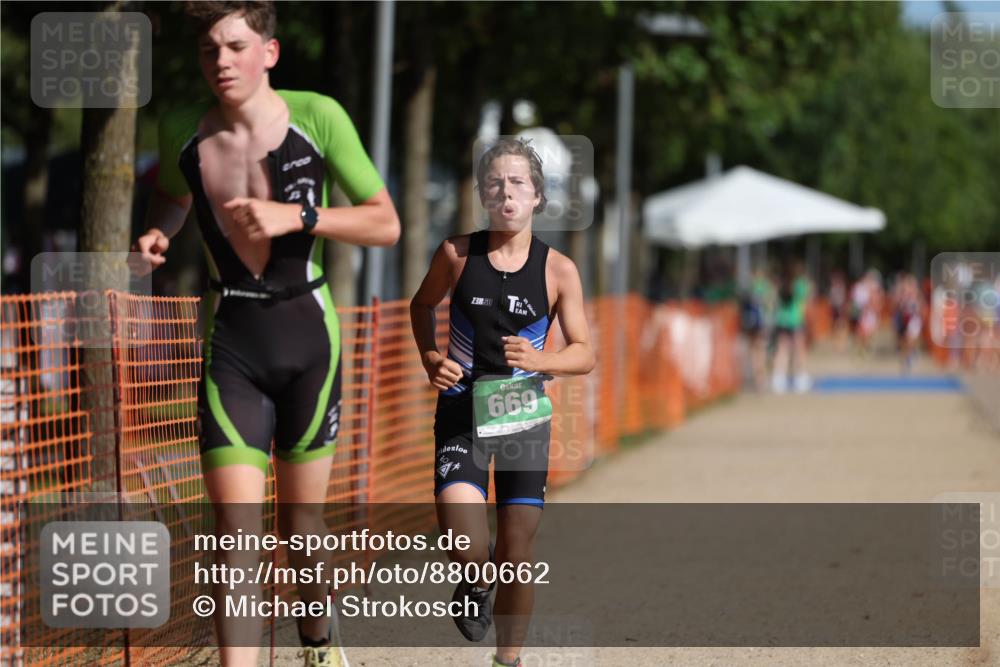 07.09.2025 - 19. Norderstedt Triathlon Michael Strokosch http://msf.ph/oto/8800662 07.09.2025 10:57:24 Laufen 655, 669 meine-sportfotos.de