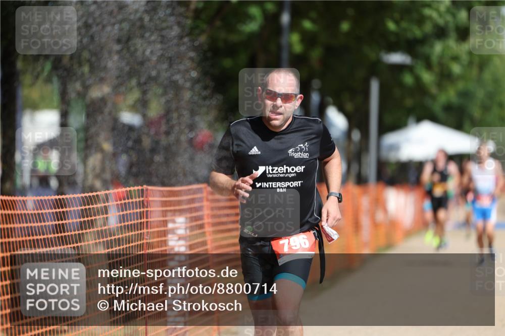 07.09.2025 - 19. Norderstedt Triathlon Michael Strokosch http://msf.ph/oto/8800714 07.09.2025 12:01:17 Laufen 796 meine-sportfotos.de