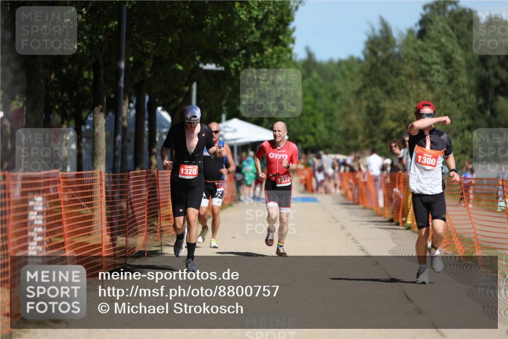 07.09.2025 - 19. Norderstedt Triathlon Michael Strokosch http://msf.ph/oto/8800757 07.09.2025 12:30:54 Laufen 710, 1300, 1320, 1372 meine-sportfotos.de