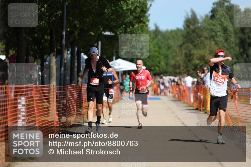 07.09.2025 - 19. Norderstedt Triathlon Michael Strokosch http://msf.ph/oto/8800763 07.09.2025 12:30:54 Laufen 710, 1300, 1320, 1372 meine-sportfotos.de